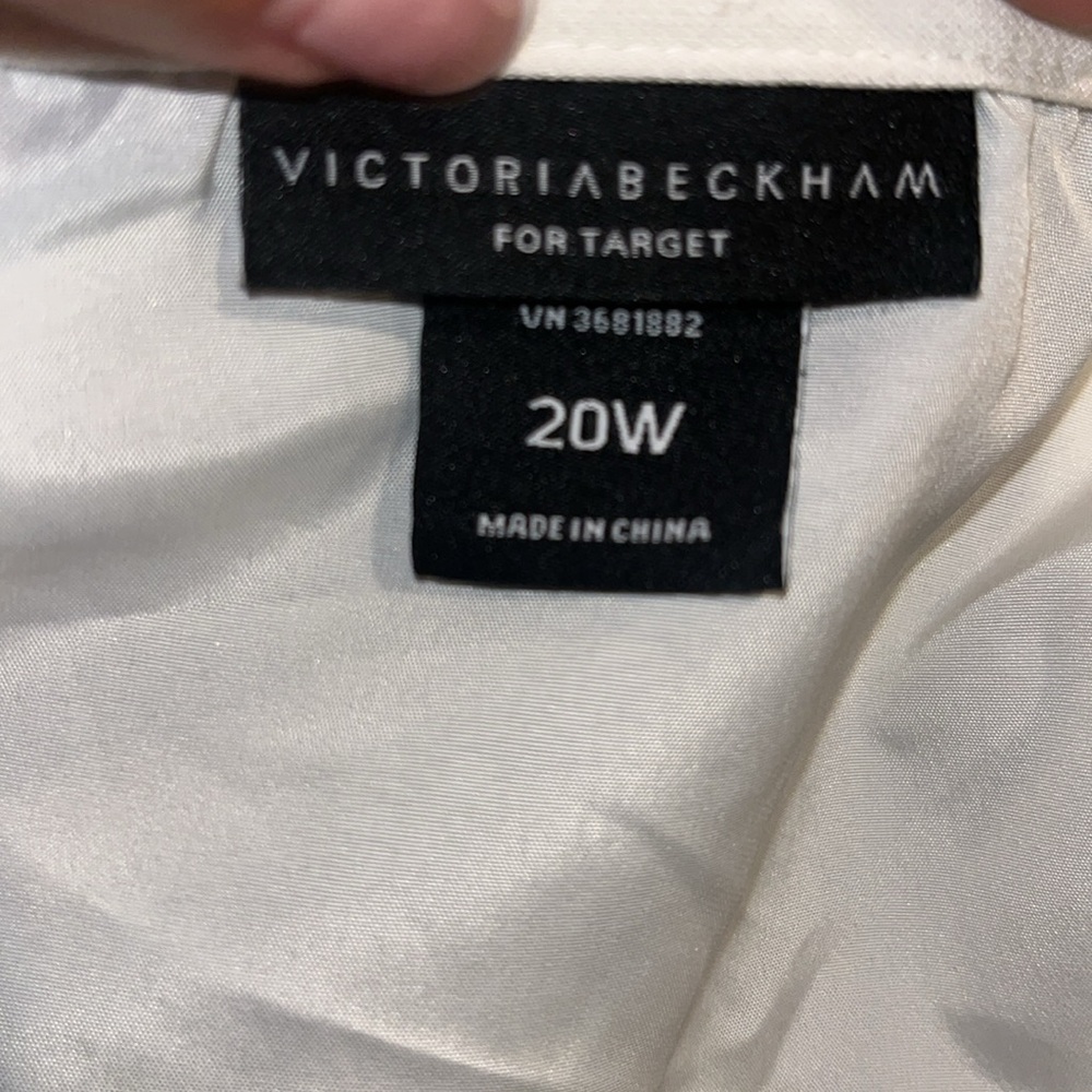 Victoria Beckham For Target - Picture 6 of 7